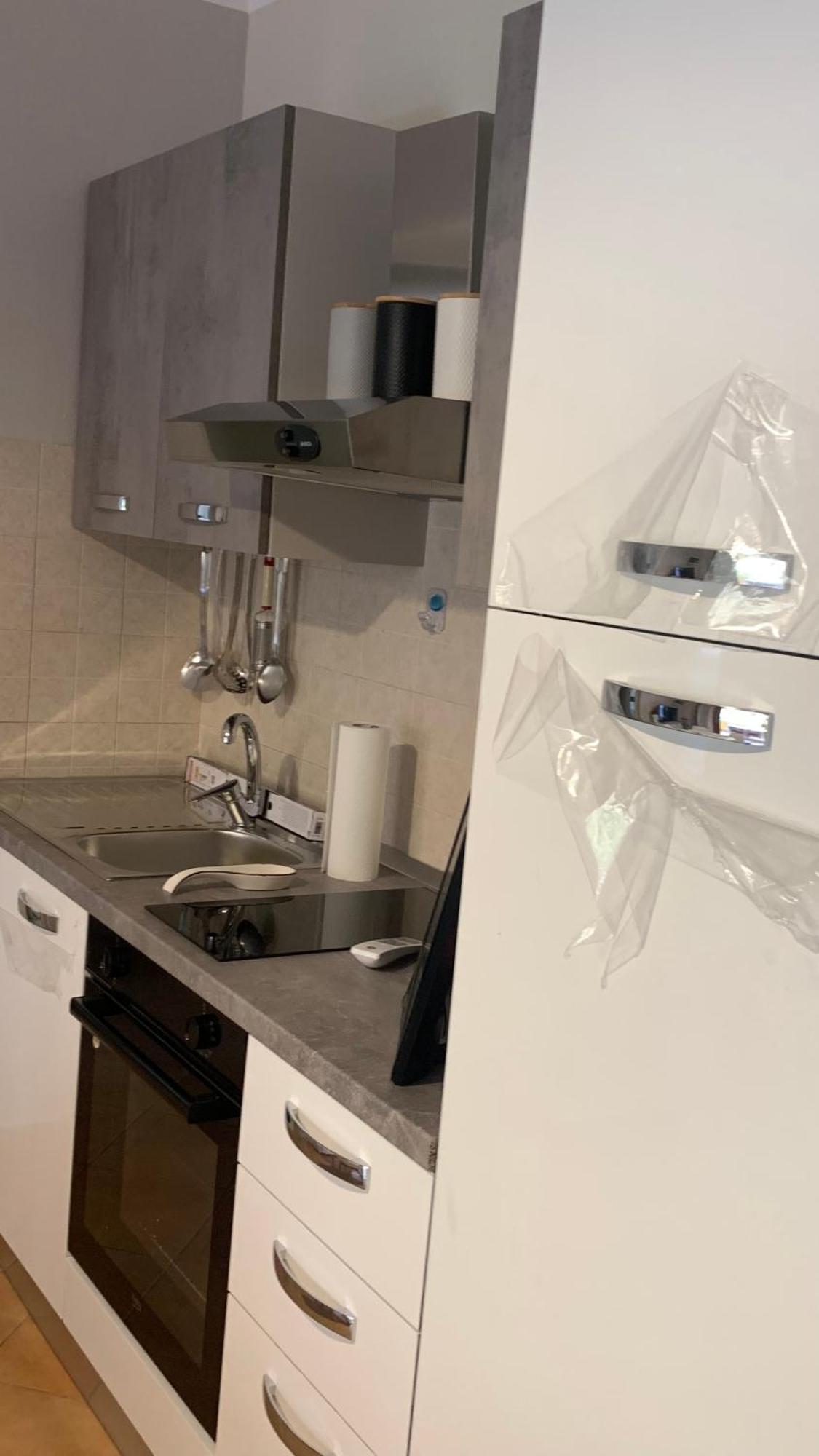 Nest House Marina Di Olbia- Mater - Beaches - Close To The Airport - Private Parking- Full Comforts - Apartment *