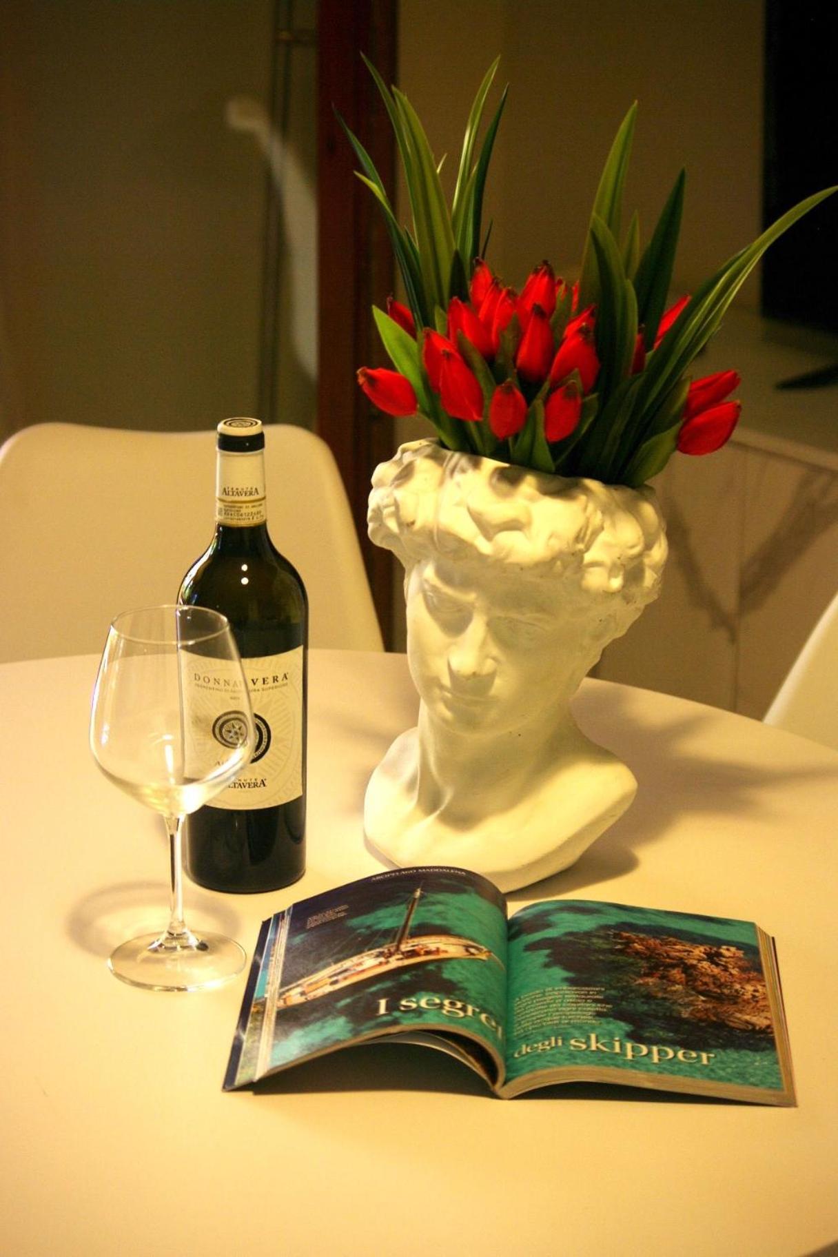Nest House Marina Di Olbia- Mater - Beaches - Close To The Airport - Private Parking- Full Comforts - Olbia