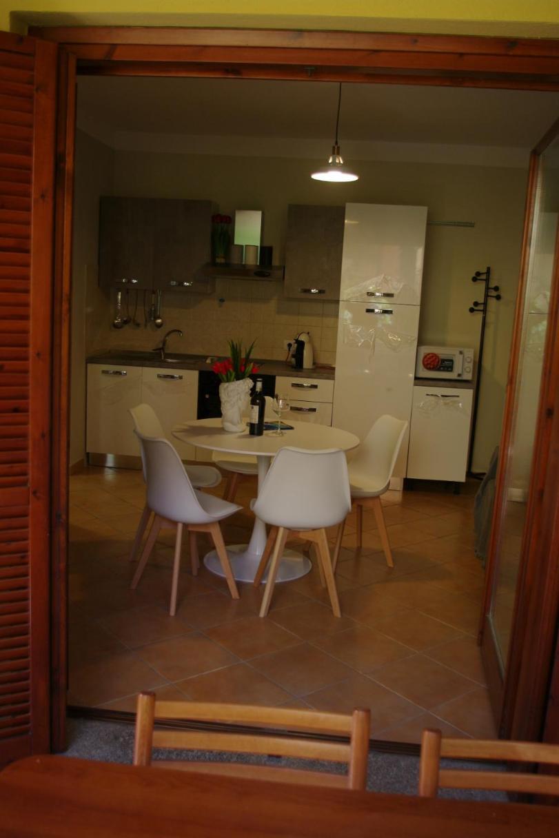 Apartment Nest House Marina Di Olbia- Mater - Beaches - Close To The Airport - Private Parking- Full Comforts - Olbia
